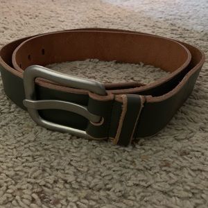 Men’s Express Belt, Olive green size 38.